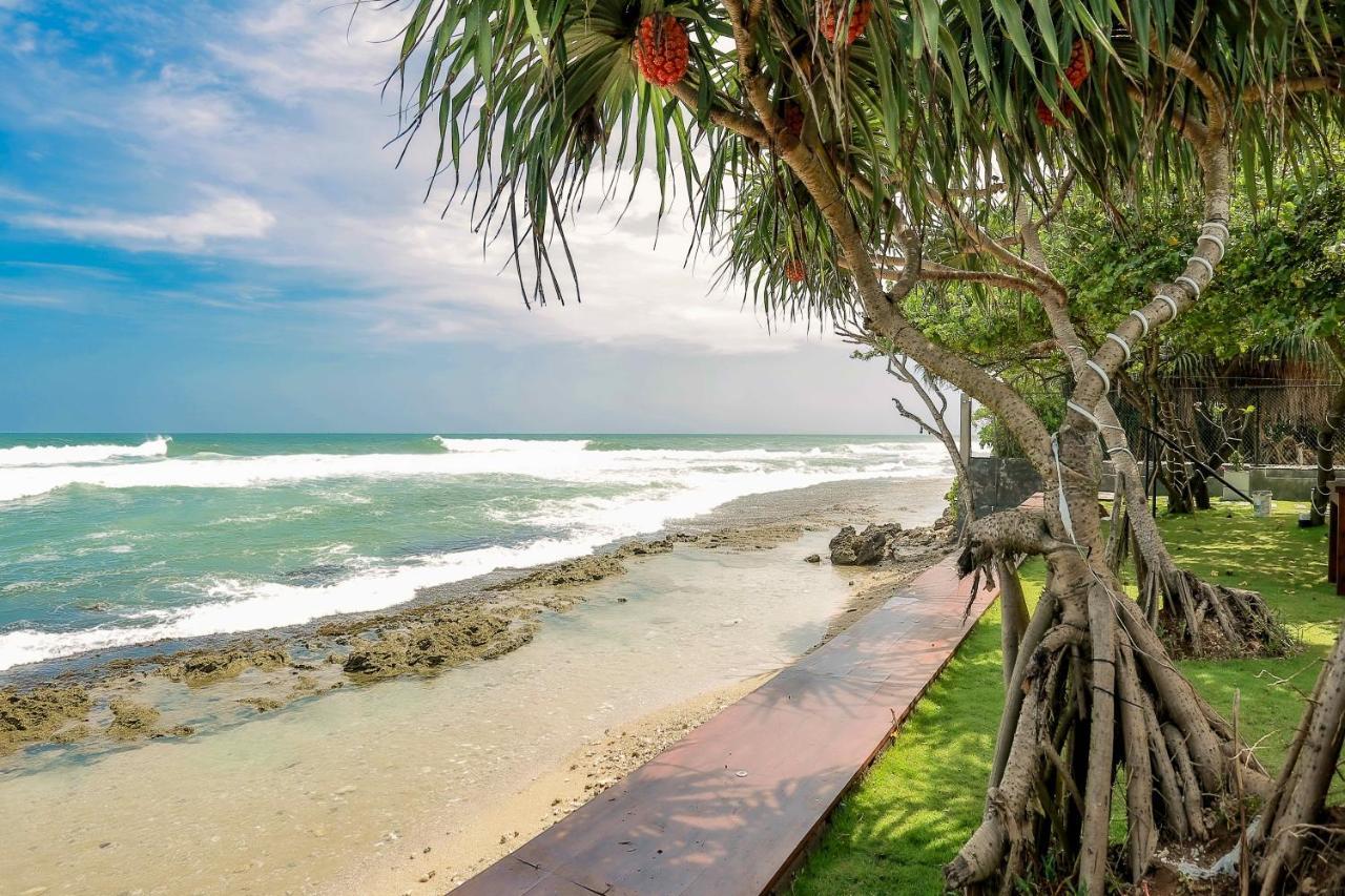 Beach & Bliss Mirissa Exterior photo