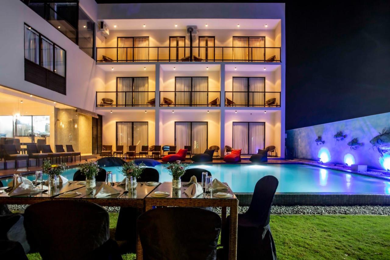 Beach & Bliss Mirissa Exterior photo