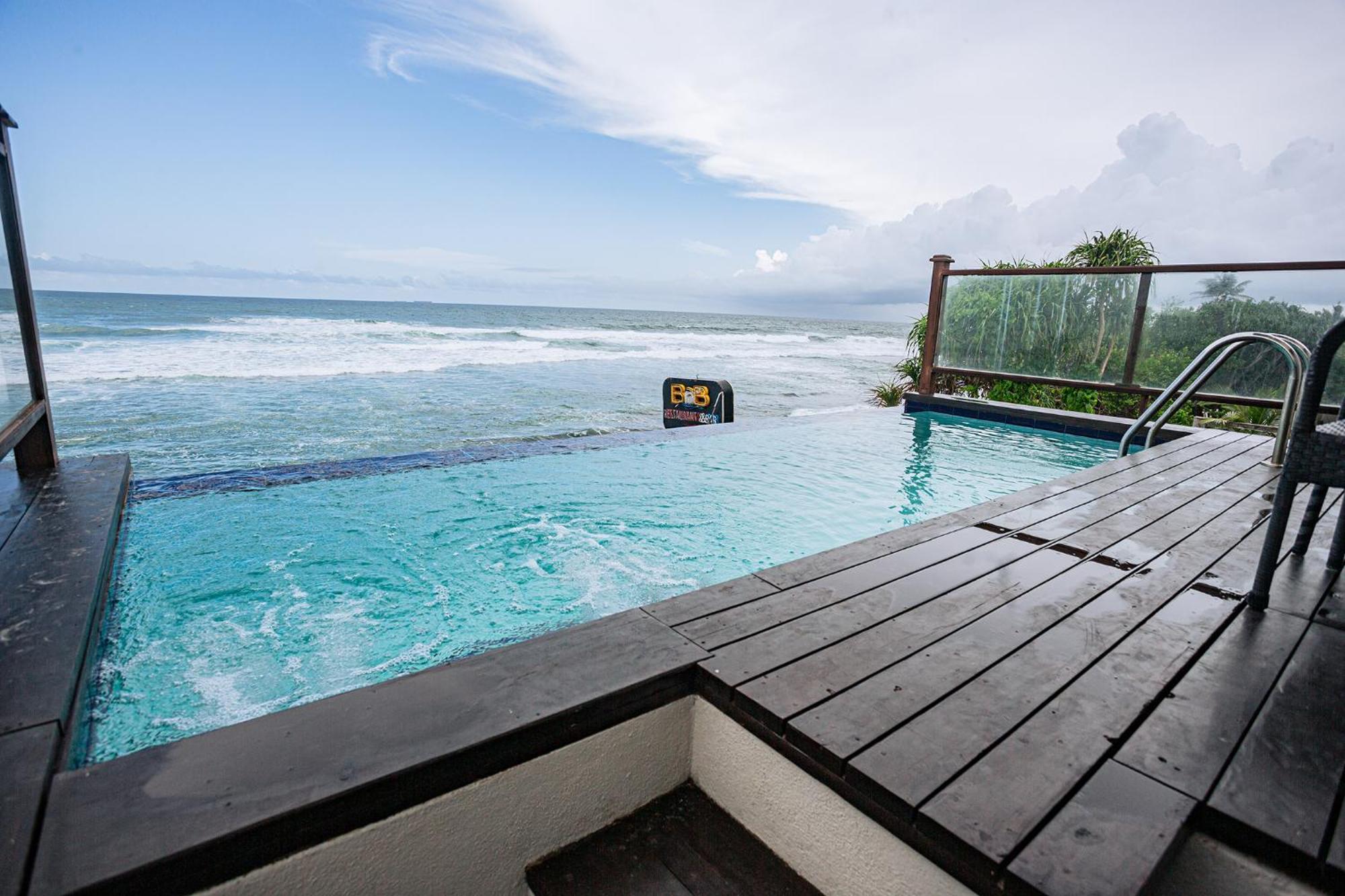 Beach & Bliss Mirissa Exterior photo