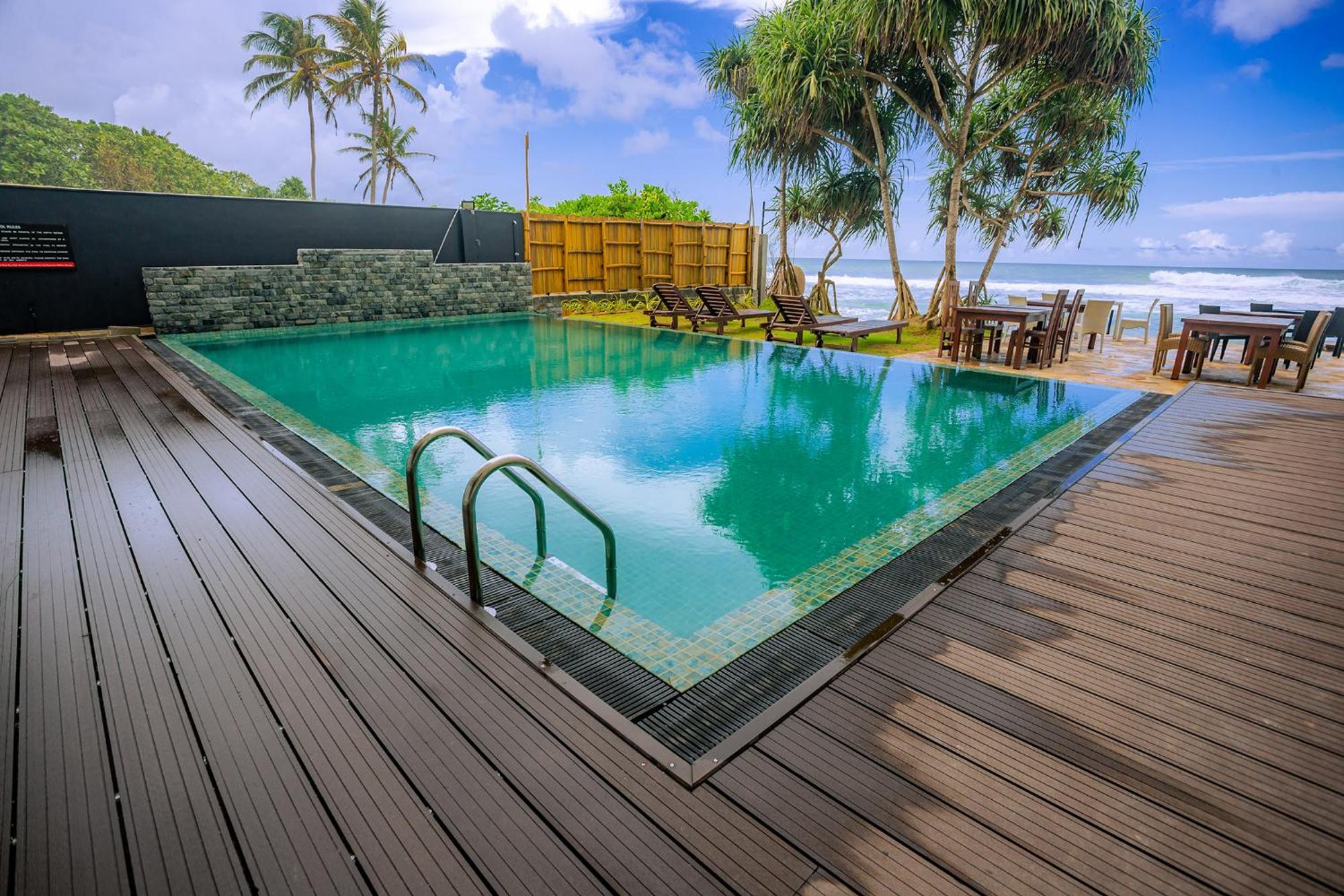 Beach & Bliss Mirissa Exterior photo