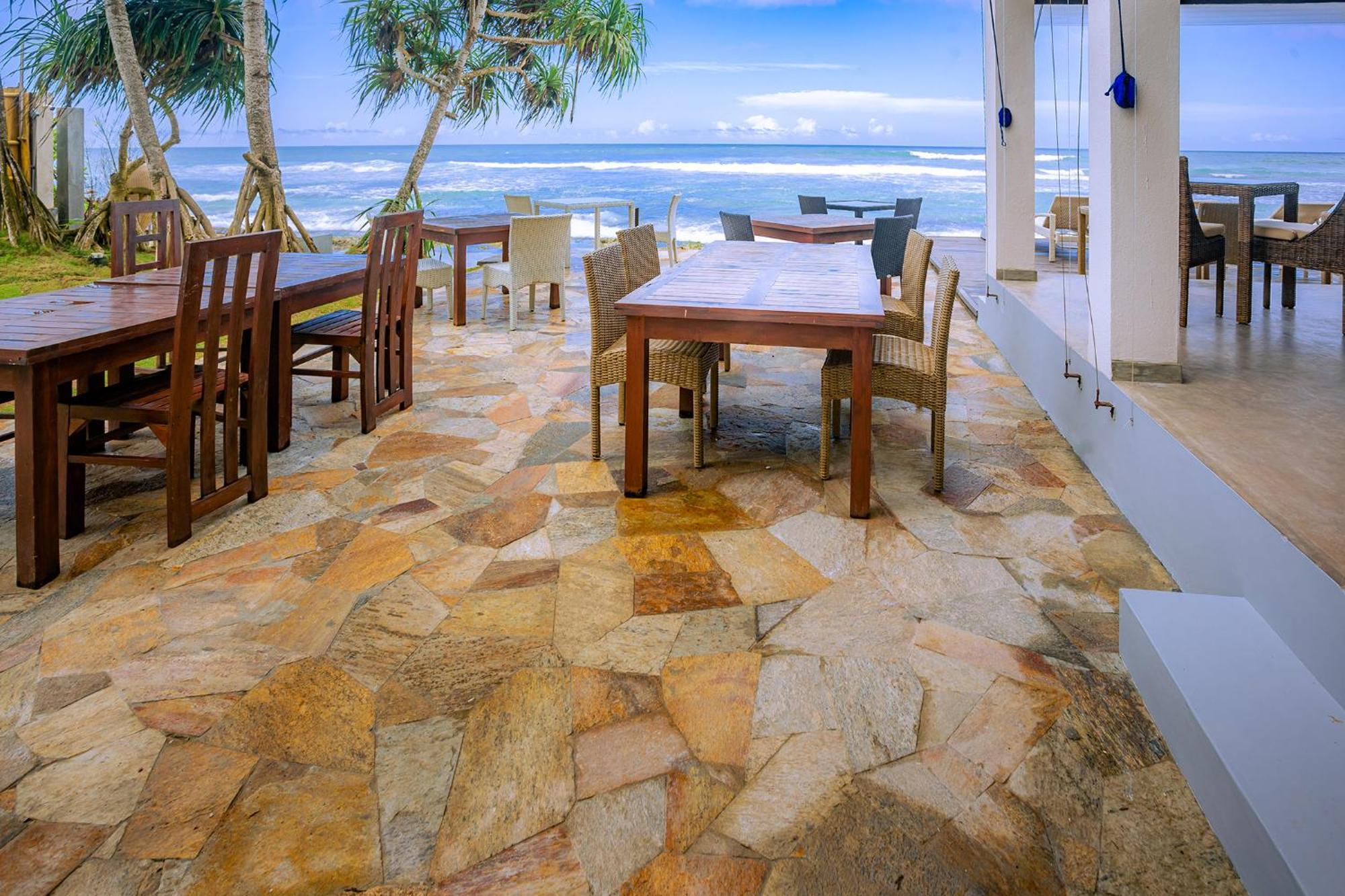 Beach & Bliss Mirissa Exterior photo
